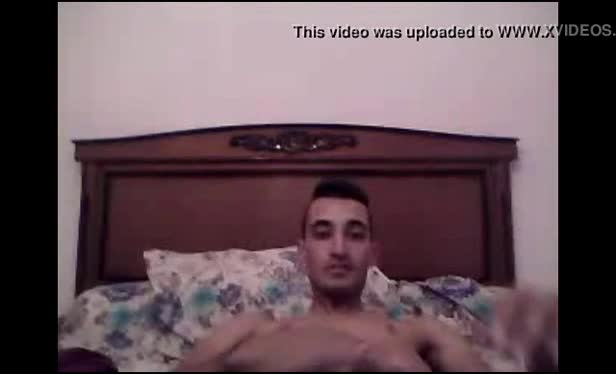Argeli muy guapo jugando en la cam gay